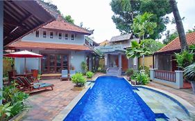 Villa Naga Maya